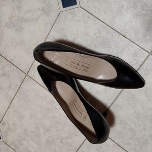 Bruno Magli vintage black heels size 8AA